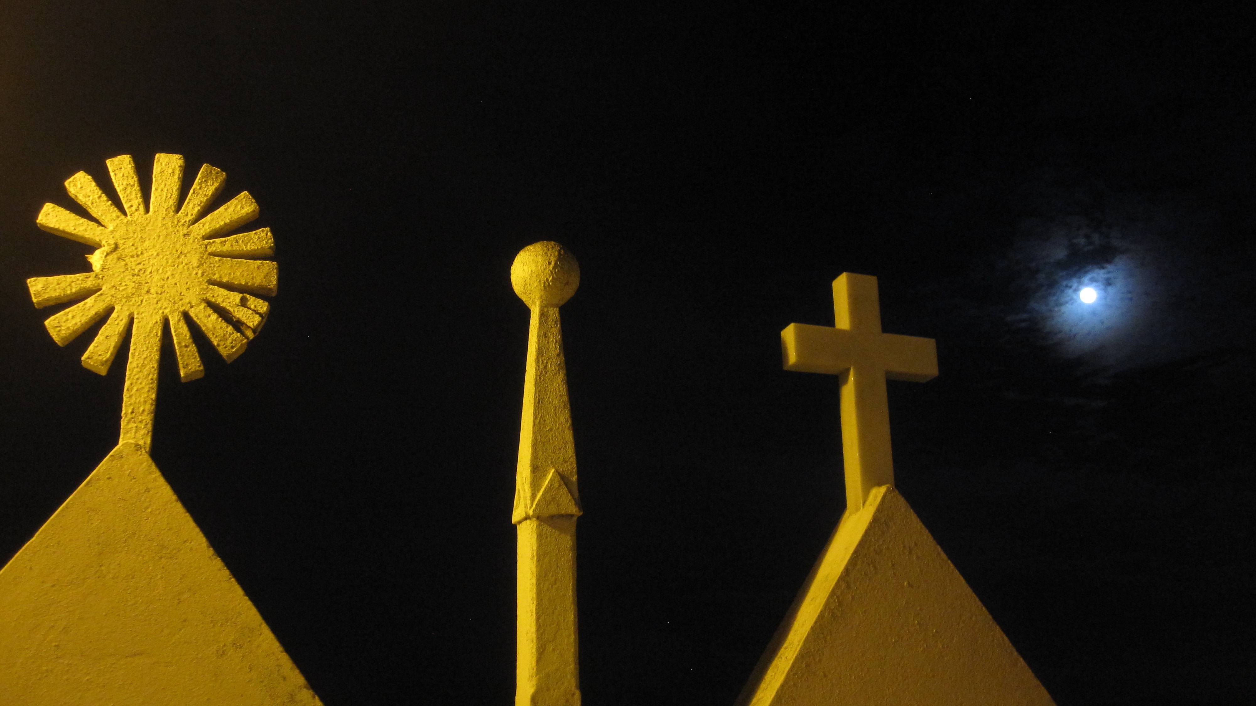 Symbols of the cemetery with full moon